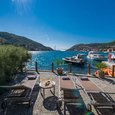 New - Peaceful 3br - Private Pool * Мокошица